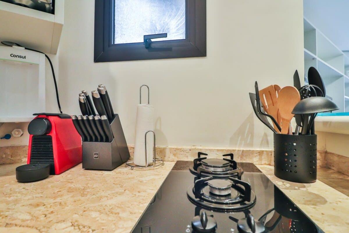 Bhomy Itaim Charmoso Com Varanda Ti53 * São Paulo