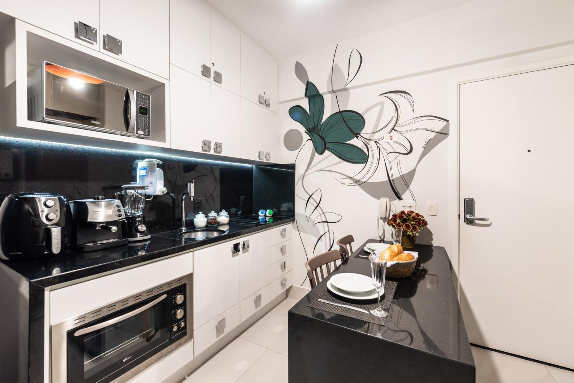 Rosemari's 1314 Studio Luxuoso Apartment *