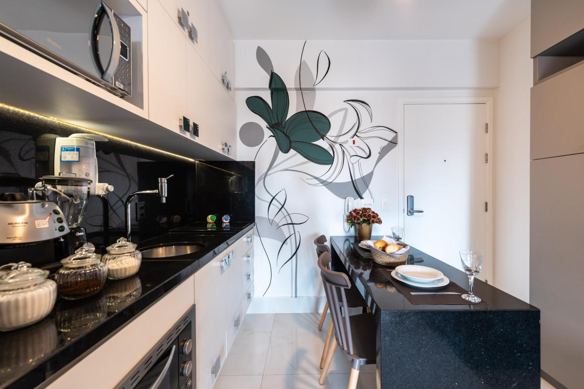 Rosemari's 1314 Studio Luxuoso Apartment *