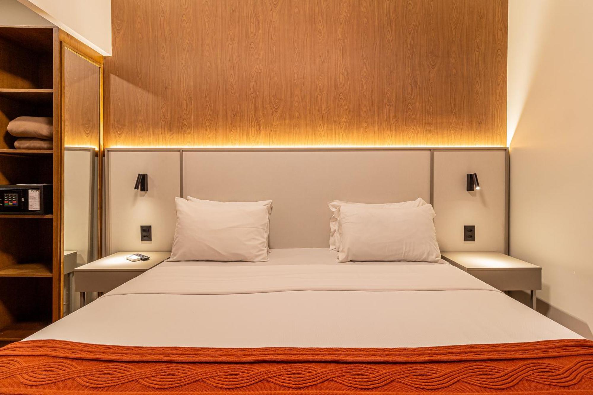 Hotel H4 Opera Jardins 4*
