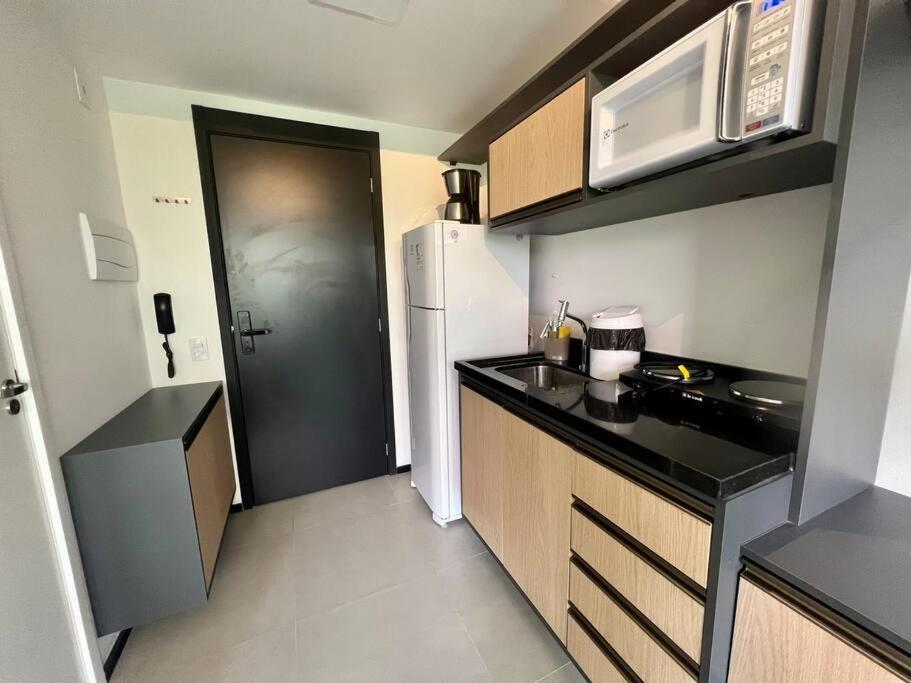 Apartamento Com Ar-condicionado E Sacada Relaxar