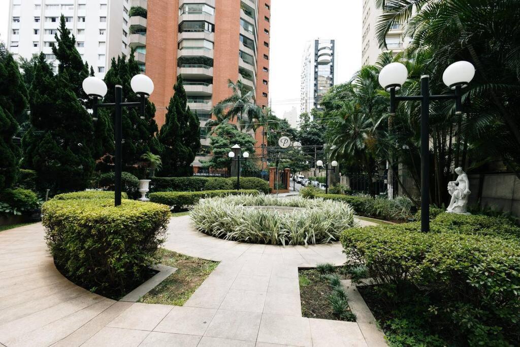 Flat 2409 - 2409 •le Premier Jd. Paulista Apartamento *
