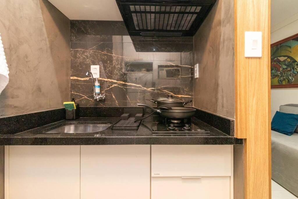 Lindo Studio, Recem Reformado Apartamento