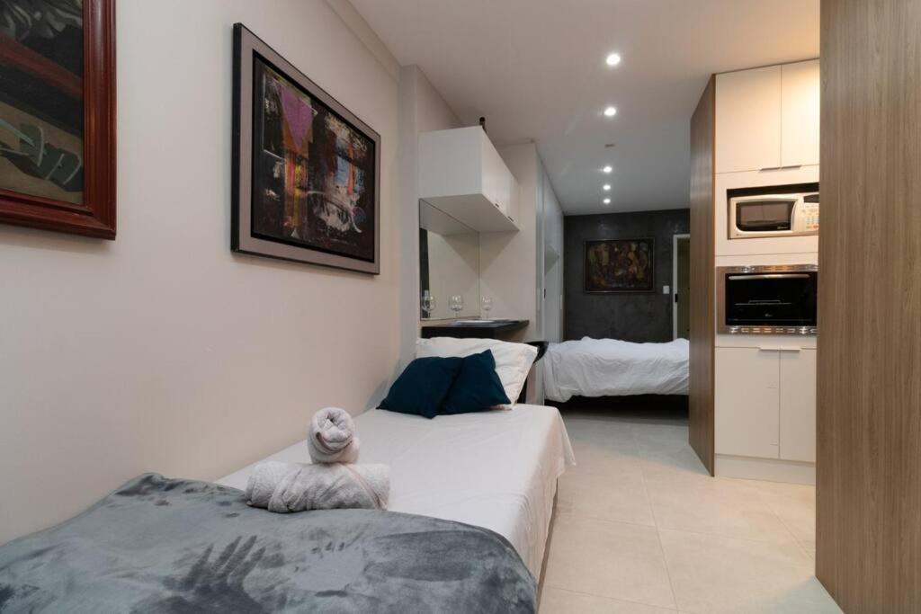 Lindo Studio, Recem Reformado