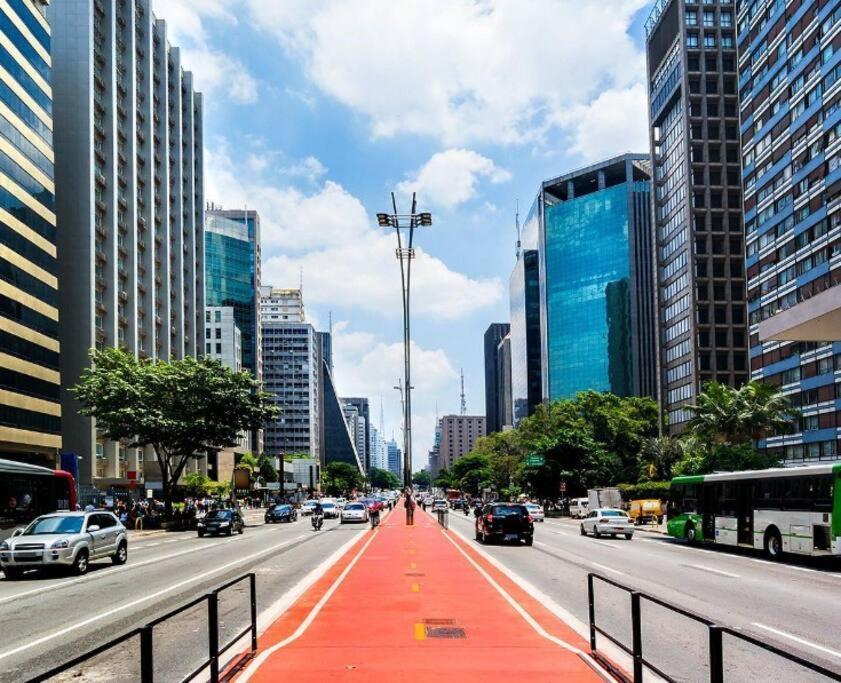 Apartamento Decorado Com Sacada No Polo Cultural E Eventos Da De São Paulo