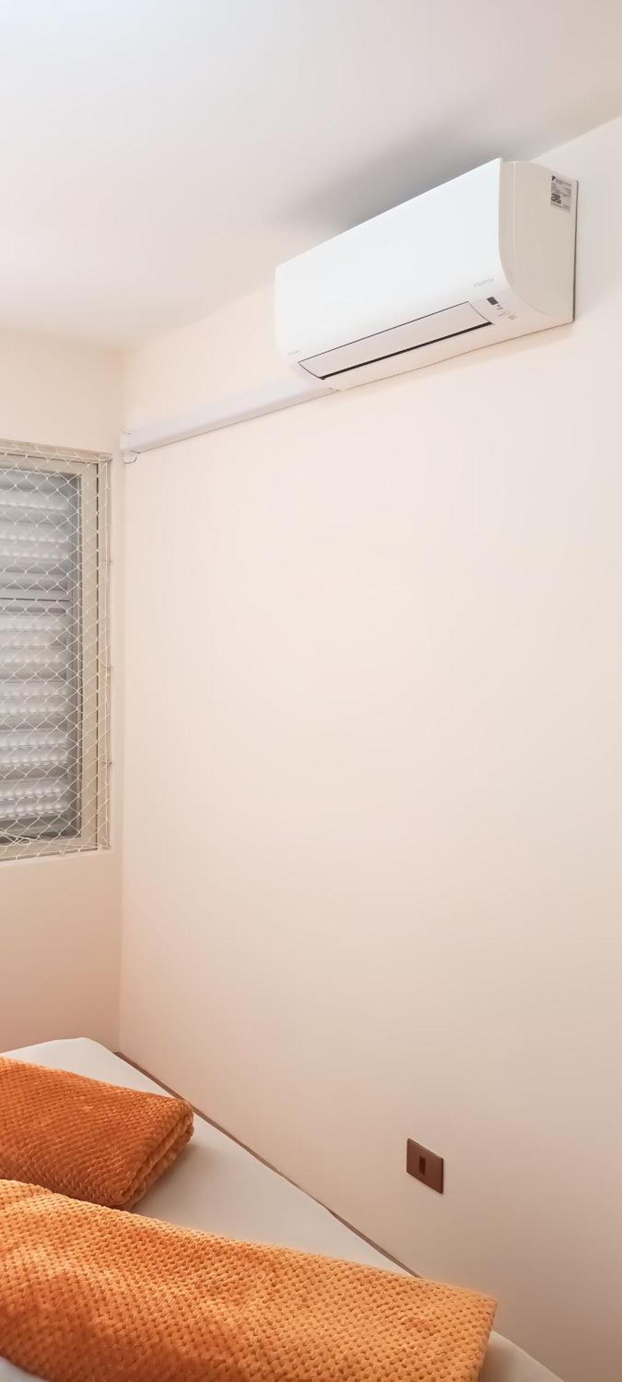 Apartamento Oscar Freire, Ao Lado Do Hc, Garagem, Metro Na Esquina *