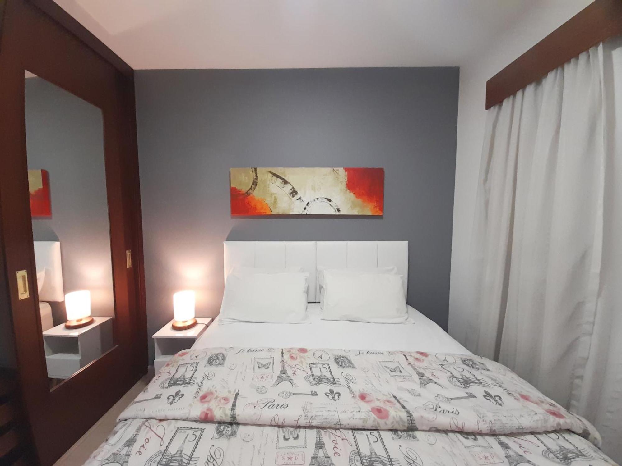 Lindo Flat Reformado No Coracao Da Olimpia
