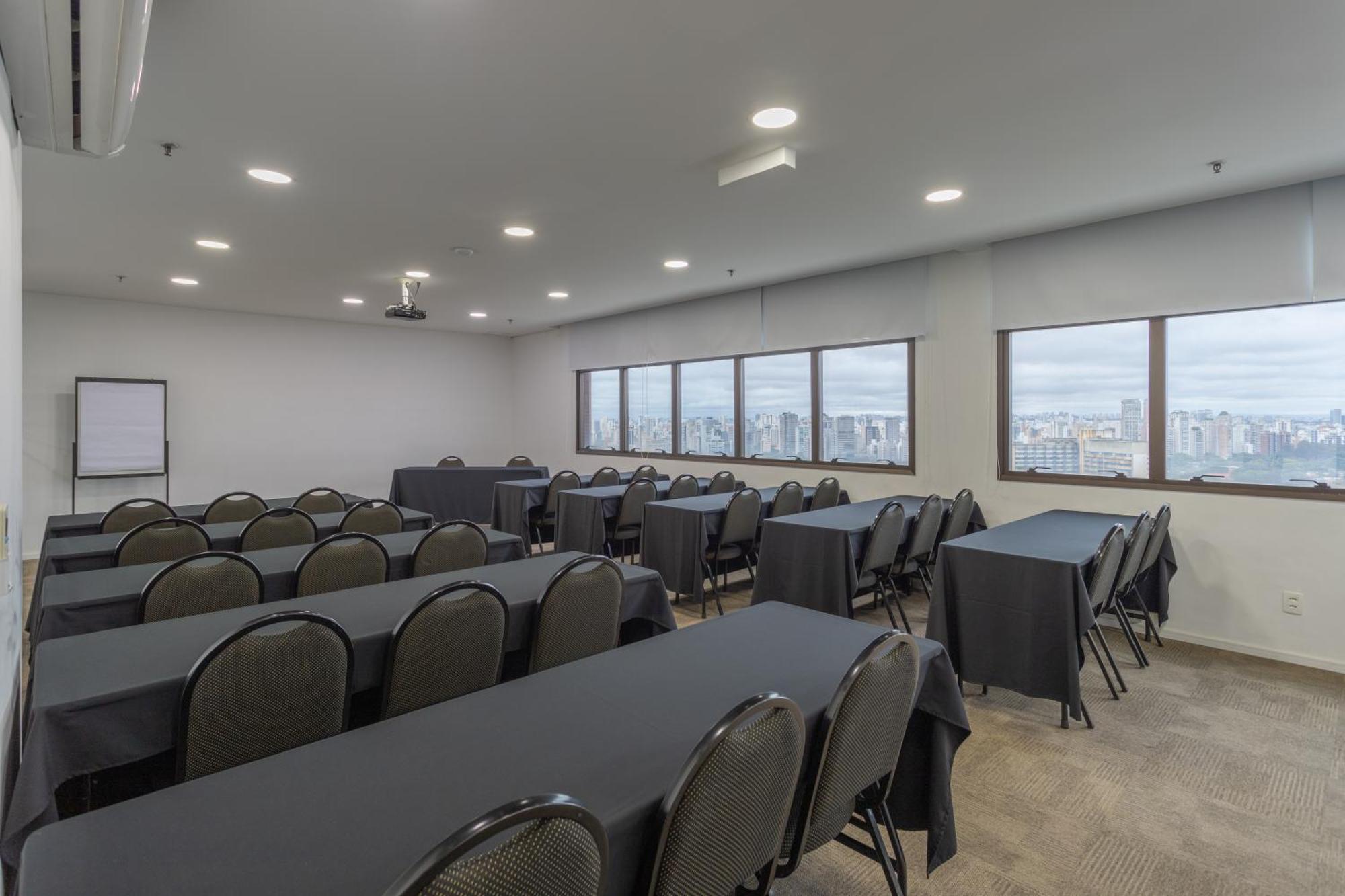 Place Ibirapuera Hotel