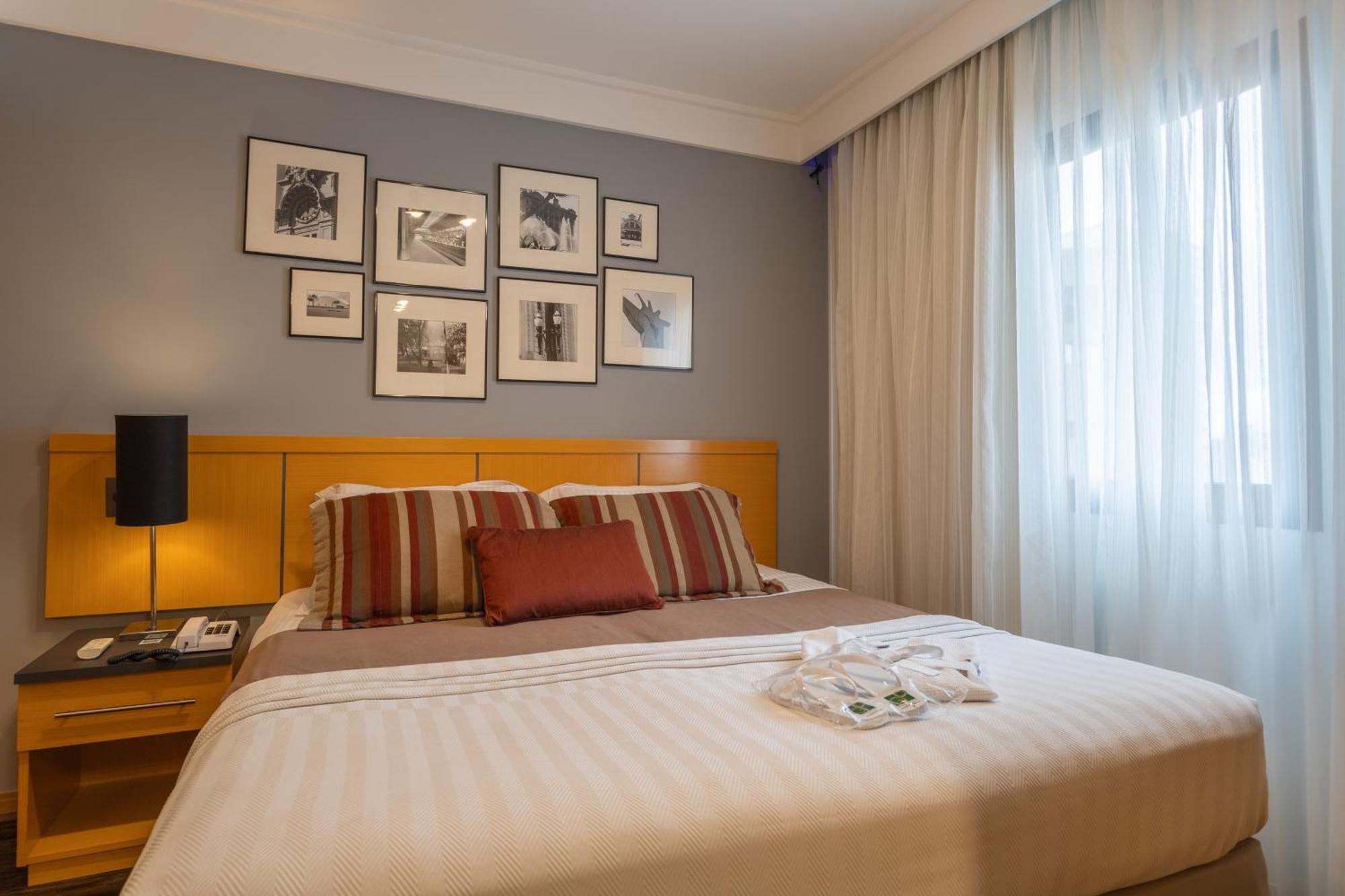 Hotel Place Ibirapuera 4*