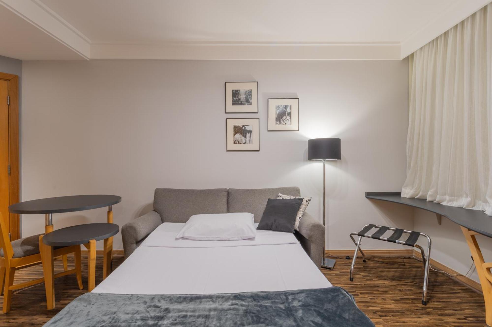 Place Ibirapuera Hotel 4*