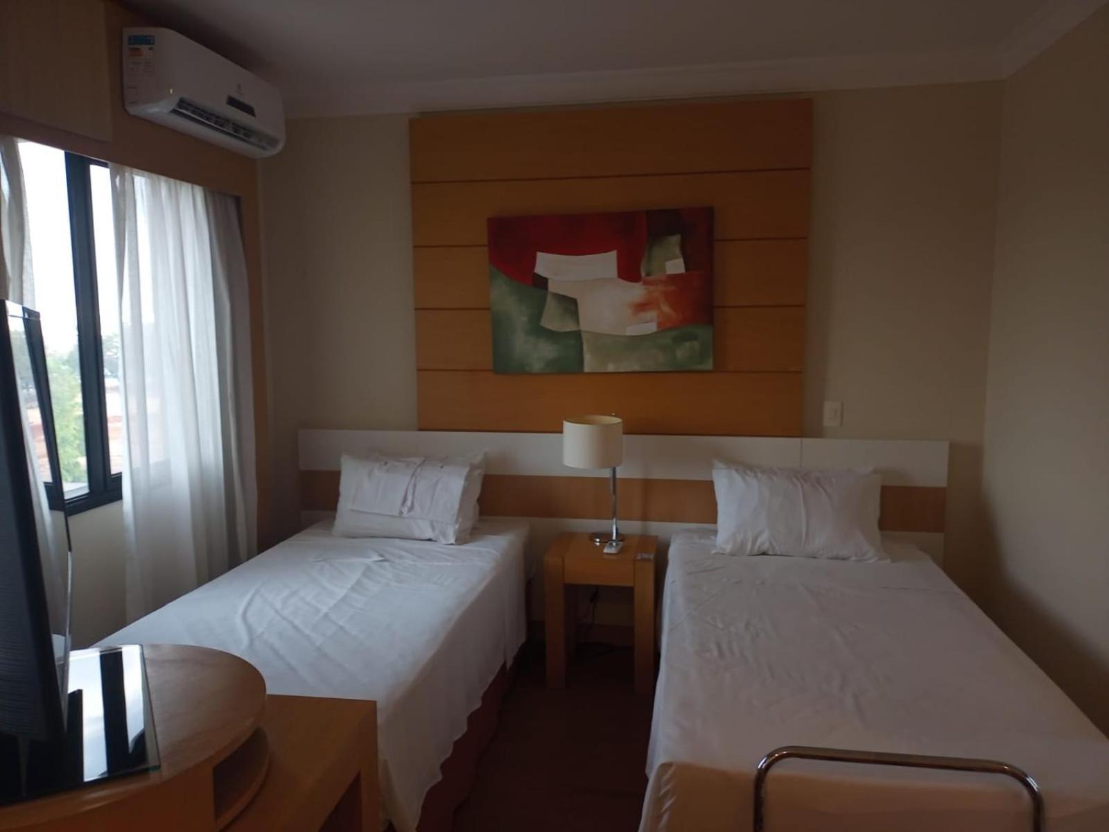 Apartamento Flat Impecavel Em Frente Aeroporto De Congonhas - H609 *