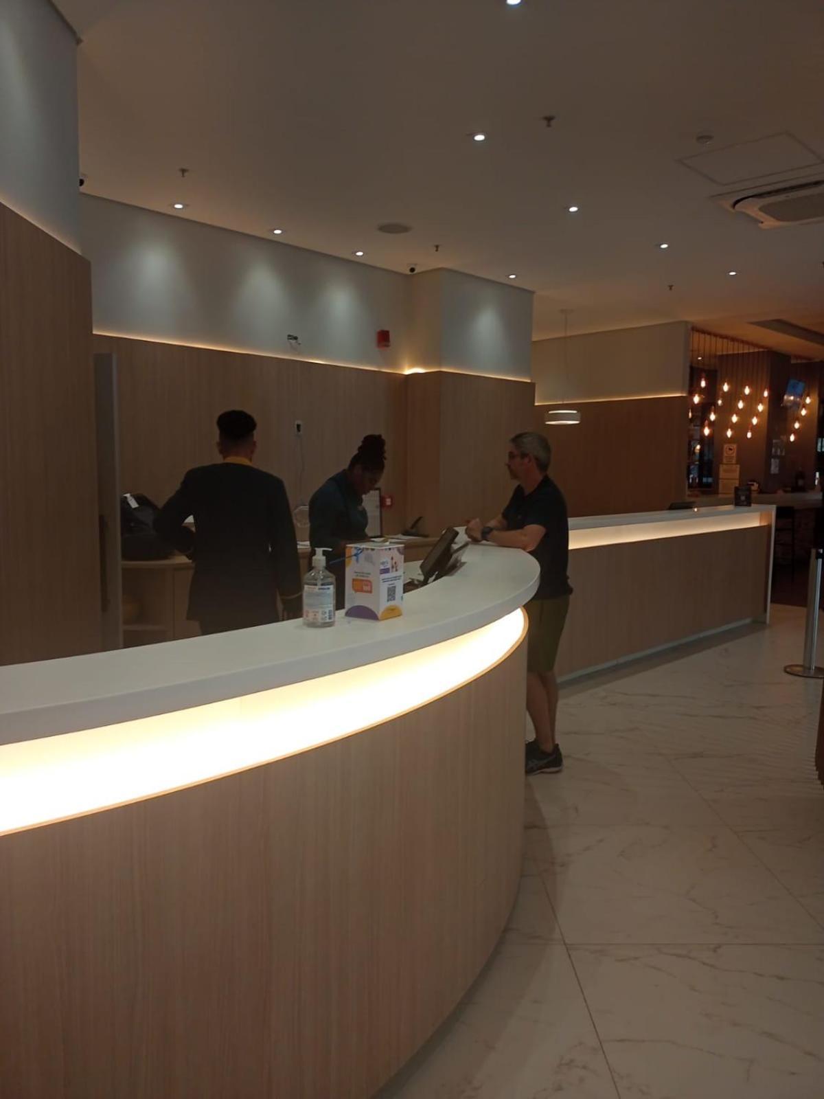 Flat Impecavel Em Frente Aeroporto De Congonhas - H609 Apartamento *