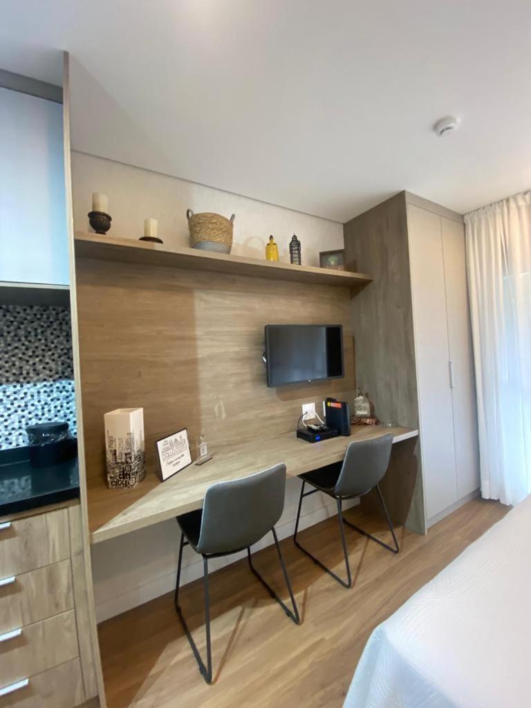 Apartment Em