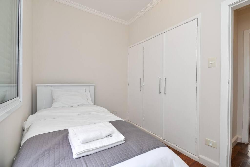 Apartment Lindo Com 3 Quartos E Sacada Na Liberdade
