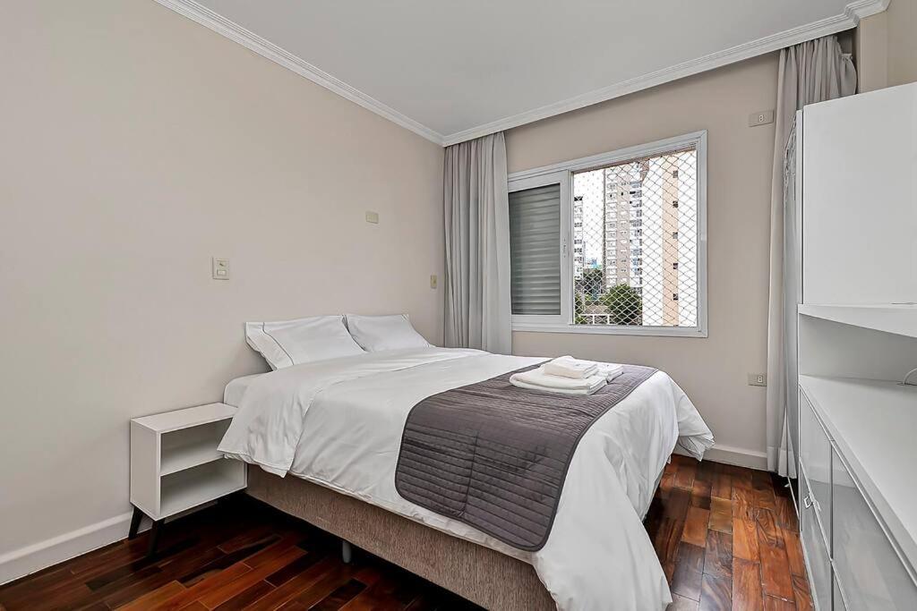 Apartment Lindo Com 3 Quartos E Sacada Na Liberdade *