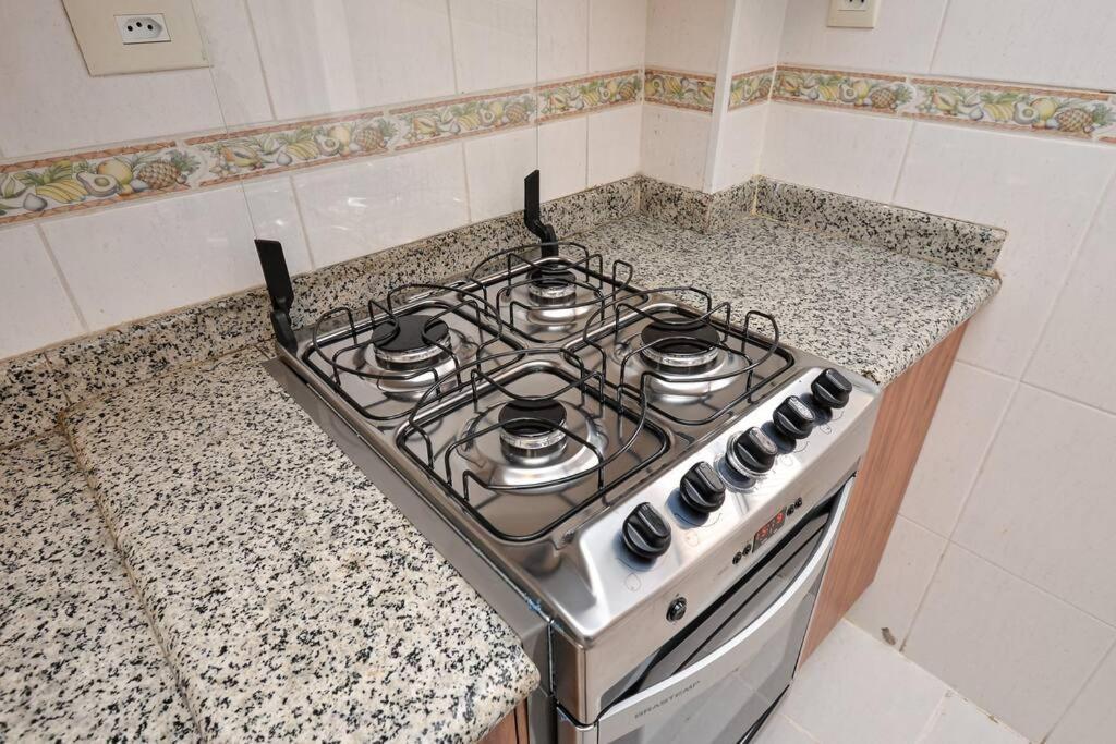 Lindo Com 3 Quartos E Sacada Na Liberdade Apartment Sao Paulo