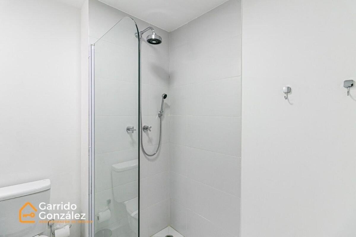 Apartamento Atual No Metro Belem/ar Condicionado