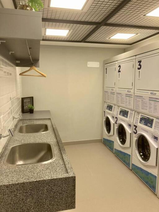 Apartment 1 Dorm -itaim Bibi A 5 Min Av Faria Lima Und1903 Sao Paulo