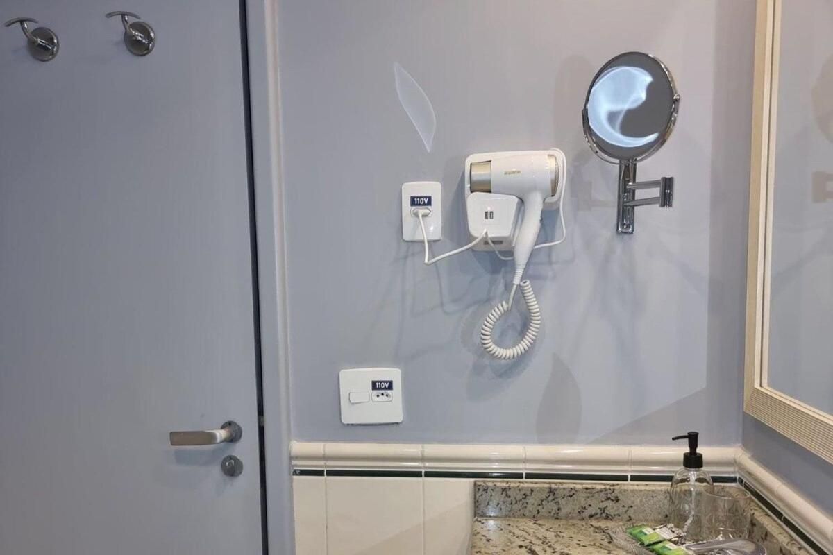 Apto Executivo Proximo A Berrini - Apartamento São Paulo