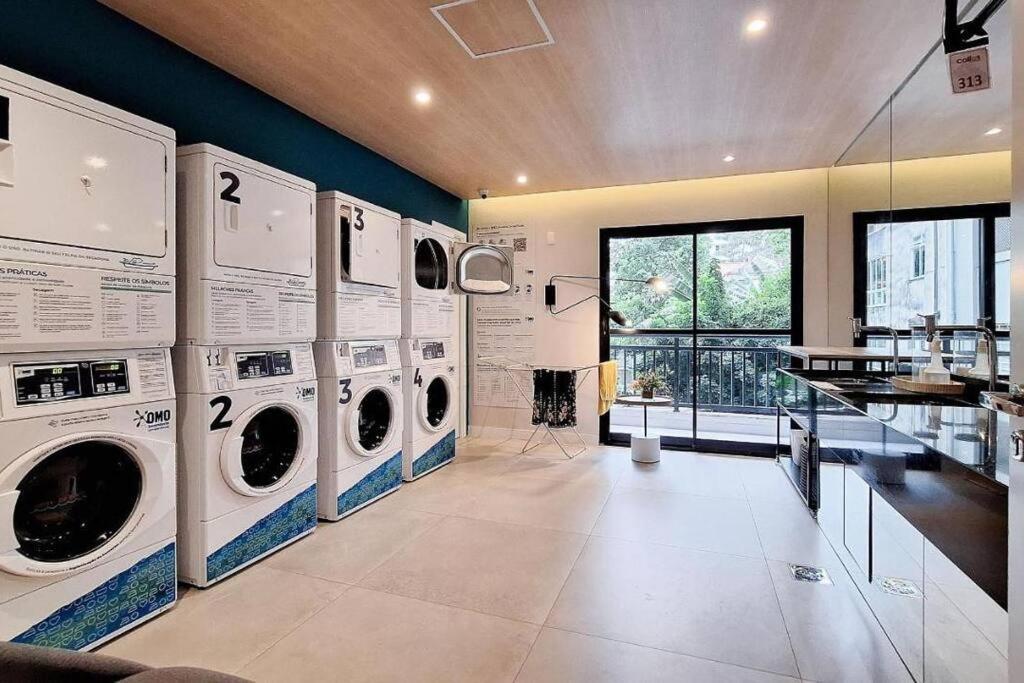 Apartamento Pinheiros - Vista Praca Benedito Calixto *