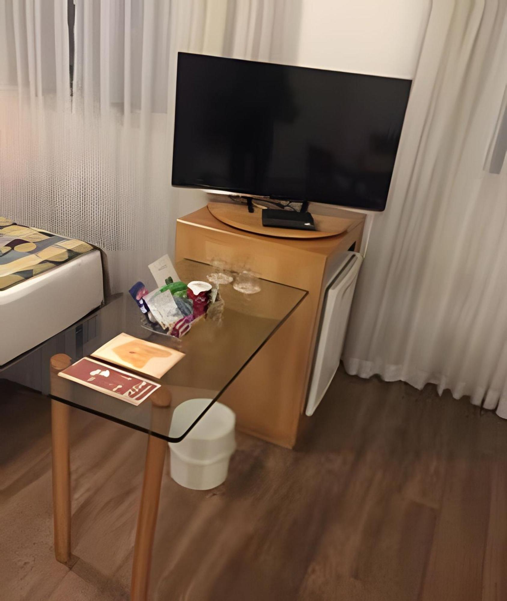 Apartment Flat Localizado Na Rua Oscar Freire