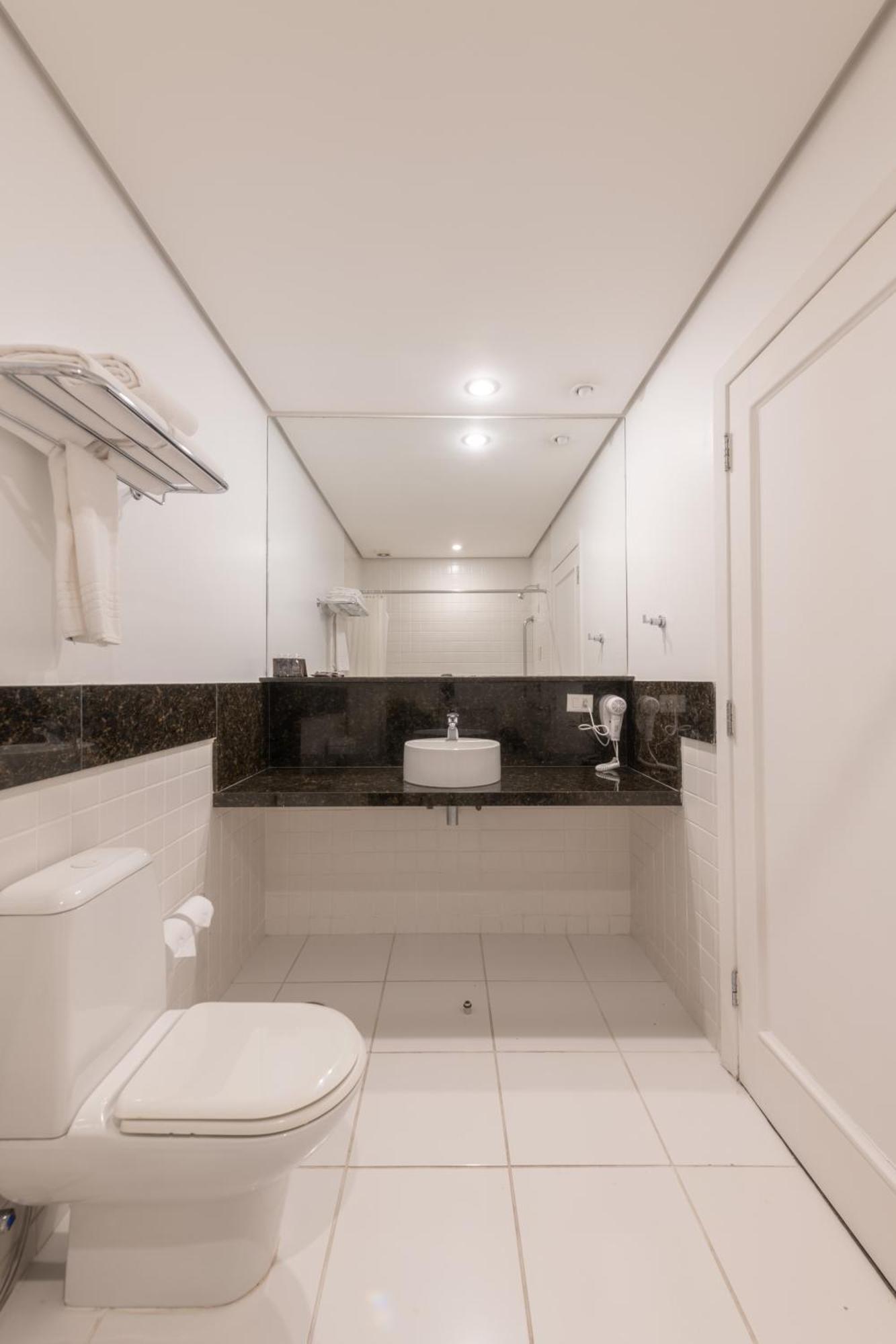 Hotel Delplaza Maraba 4*