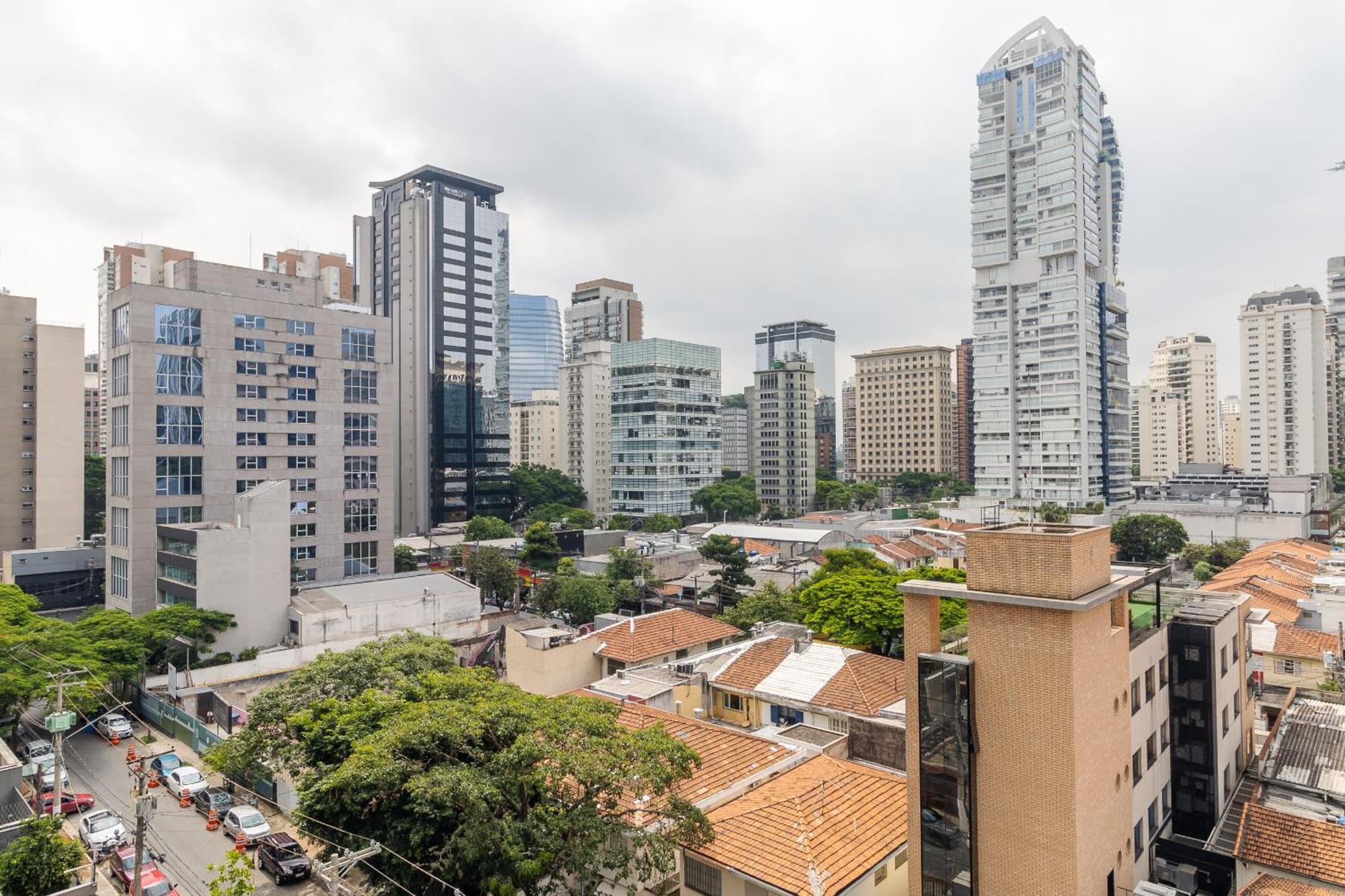 Akile Ferreira Lobo Itaim - Vncel * São Paulo