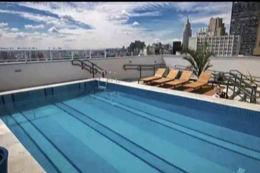 D2 Ao Lado Do Metro, 25 De Marco, Santa Efigenia E Pontos Turisticos No Centro De * São Paulo