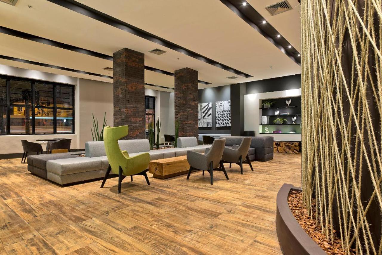 Flat 4 Estrelas Em Moema - Av Ibirapuera 2534 São Paulo