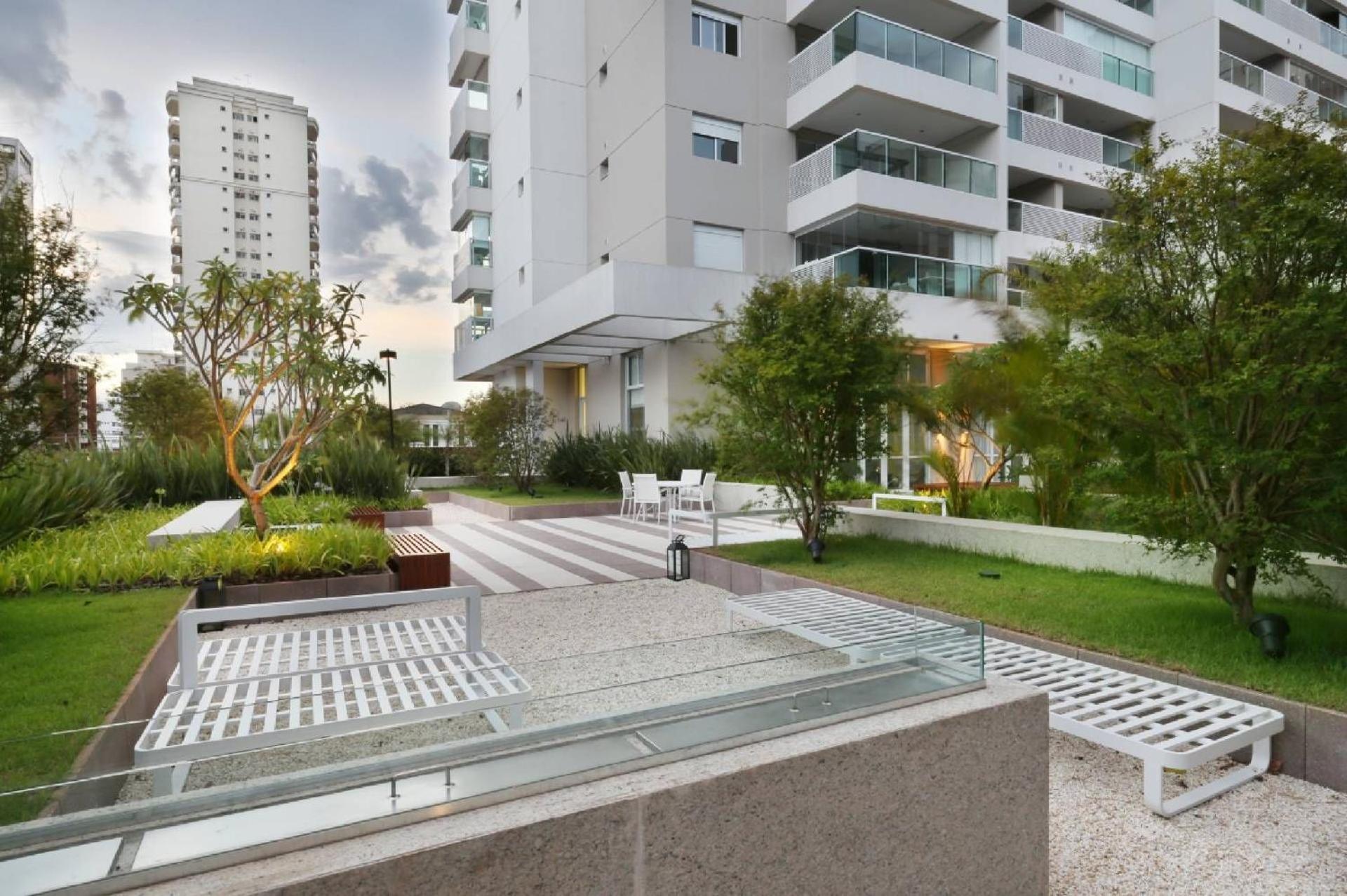 No Brooklin P/ 4 Pessoas Com Garagem. Apartamento *