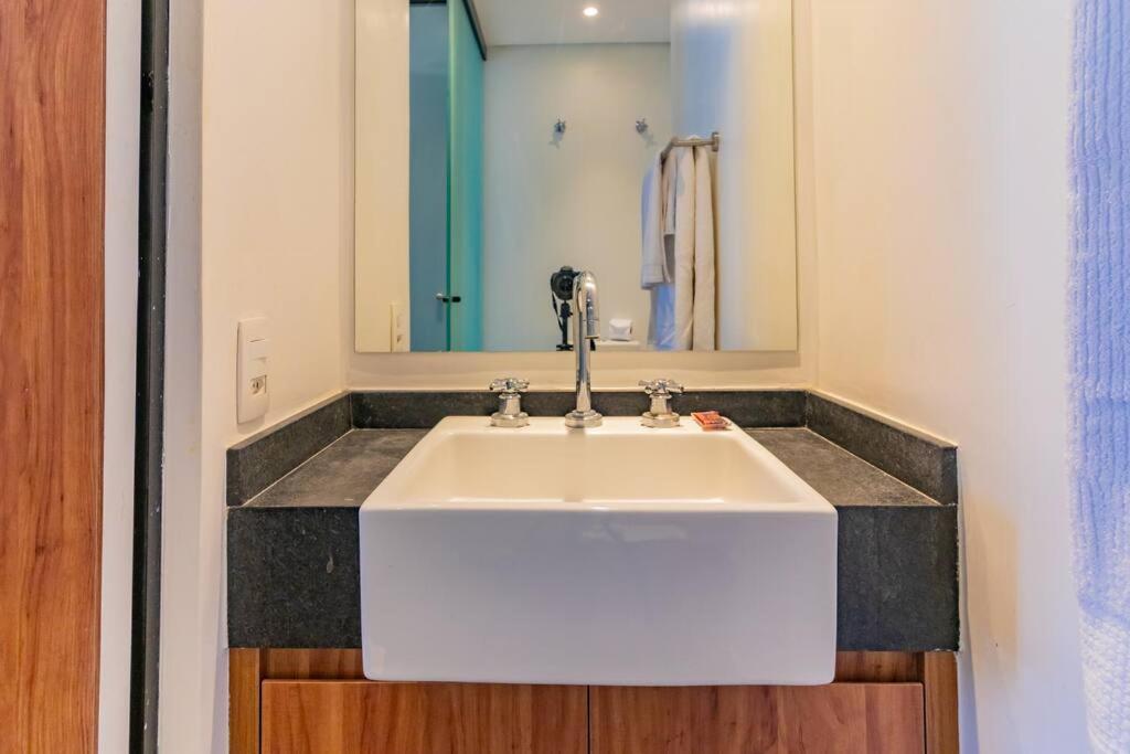 Flat Moderno Dentro De Predio Incrivel No Itaim * São Paulo