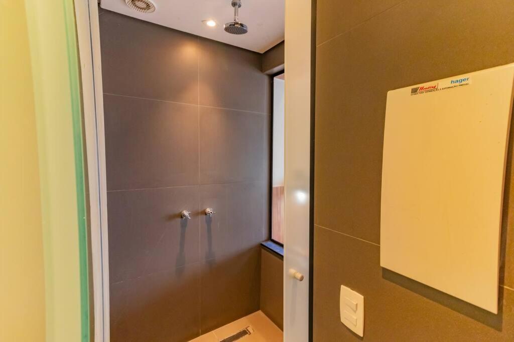 Flat Moderno Dentro De Predio Incrivel No Itaim * São Paulo