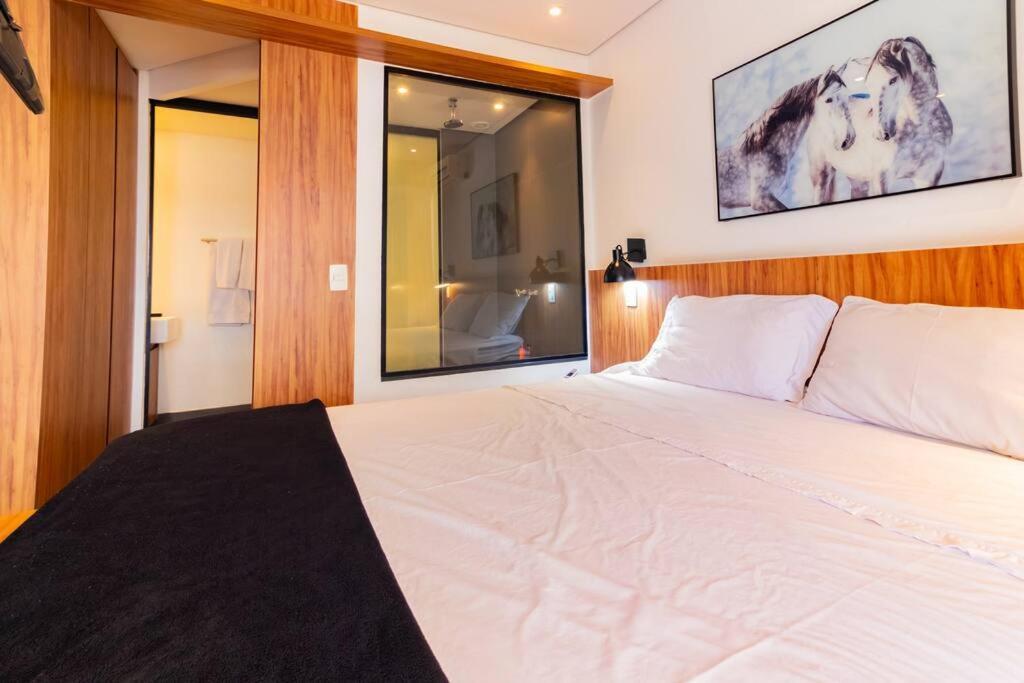 Flat Moderno Dentro De Predio Incrivel No Itaim