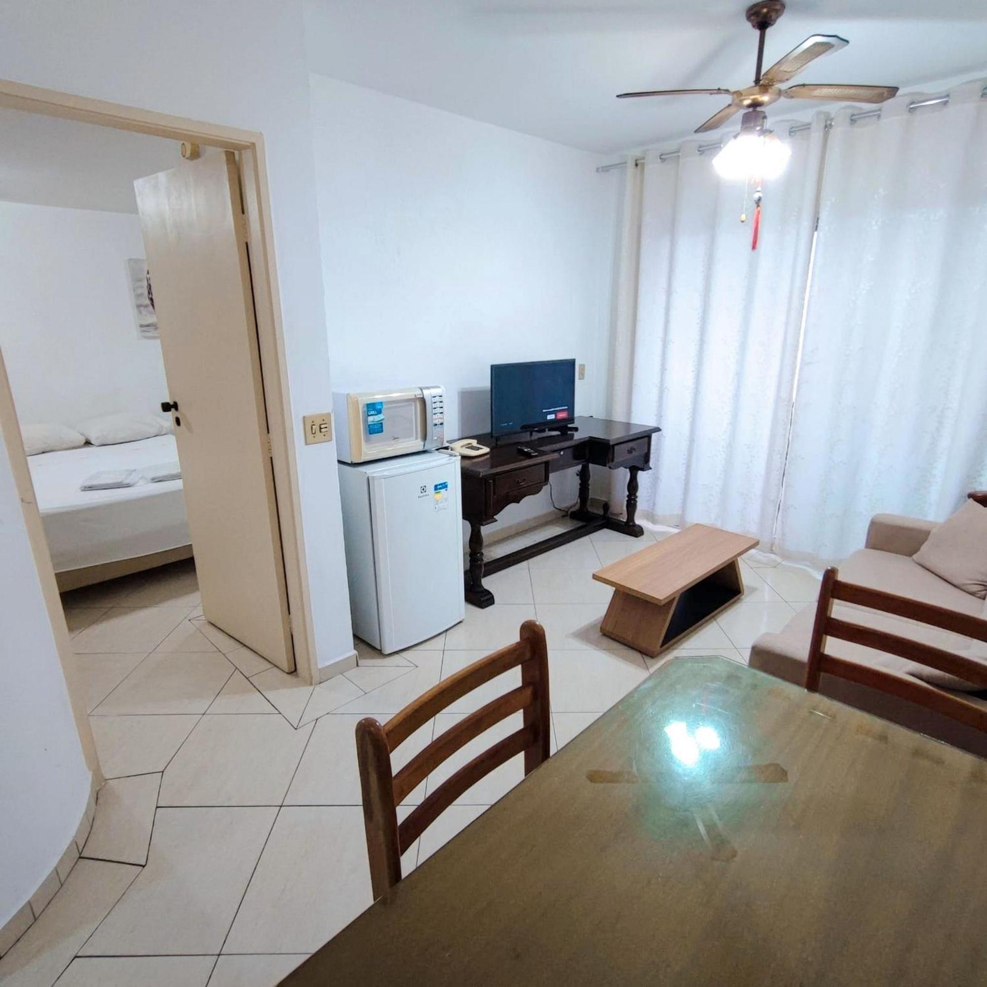 Liberdade 4 Pessoas Garagem,feirinha ,hakka, Hospitais Apartment *