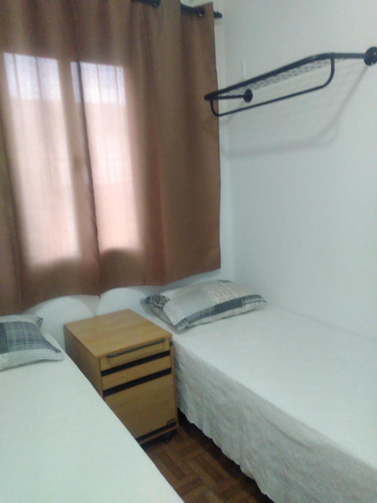 Hospedagem domiciliar Em Casa Familiar Uma Pessoa *