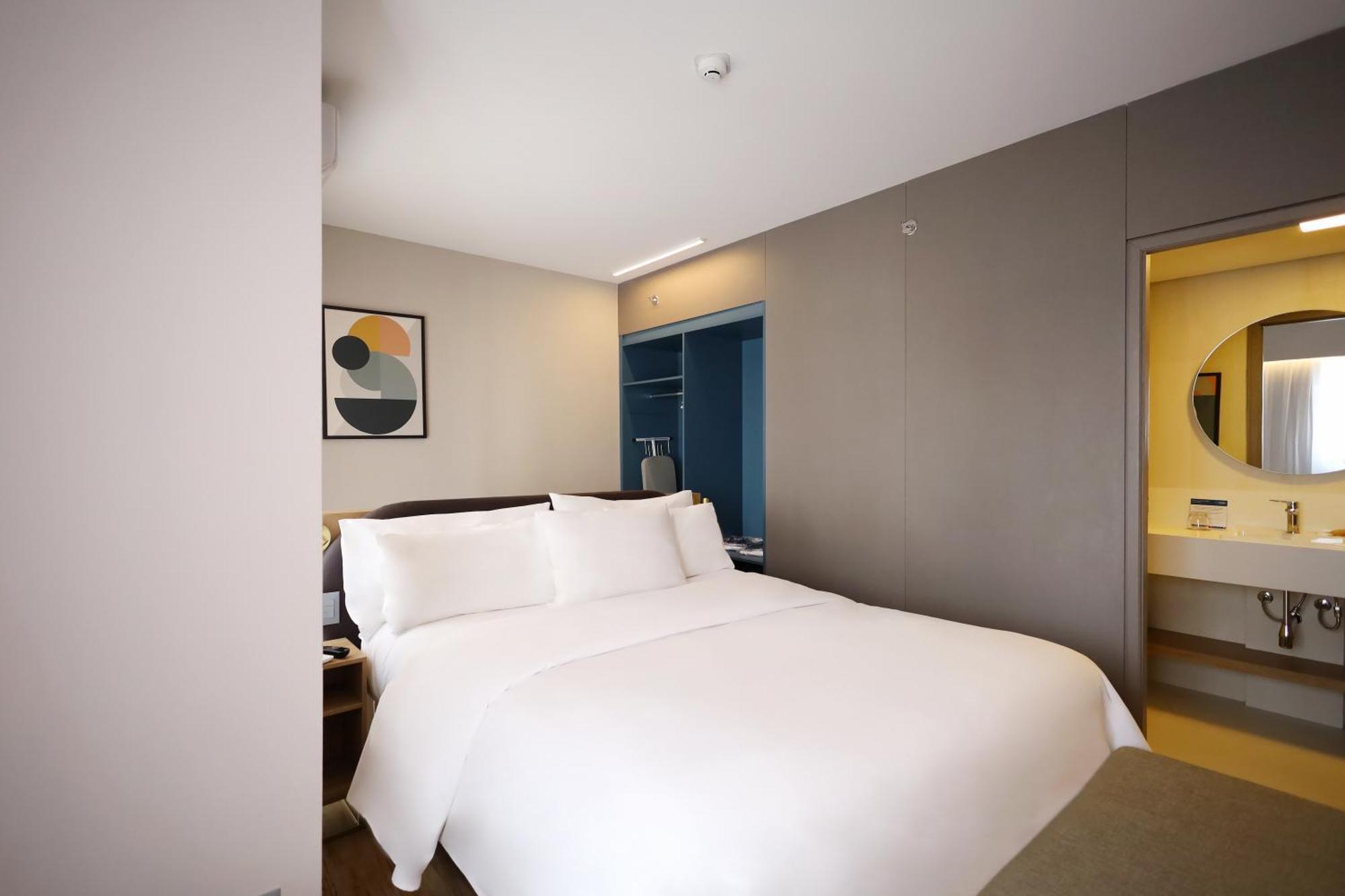 Clarion Faria Lima 5* Sao Paulo