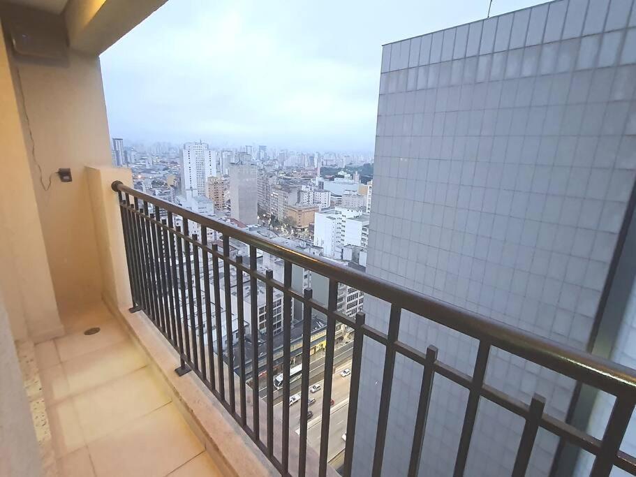 Apto Perto De - Em Frente Ao Metro Apartamento