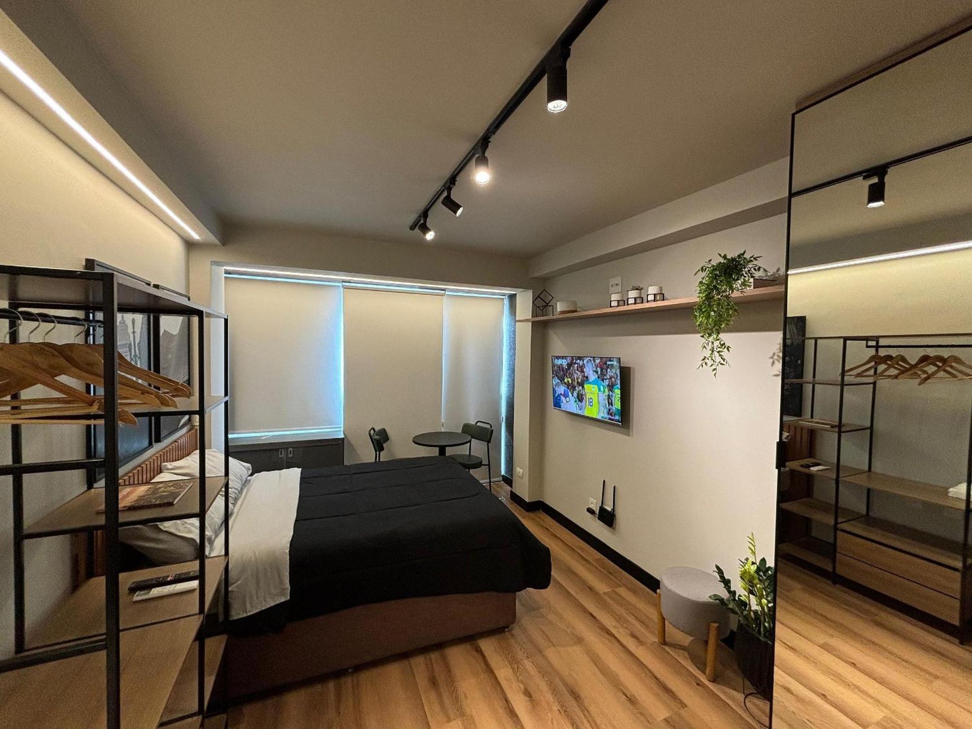 Studio Na Avenida 9 De Julho * Sao Paulo
