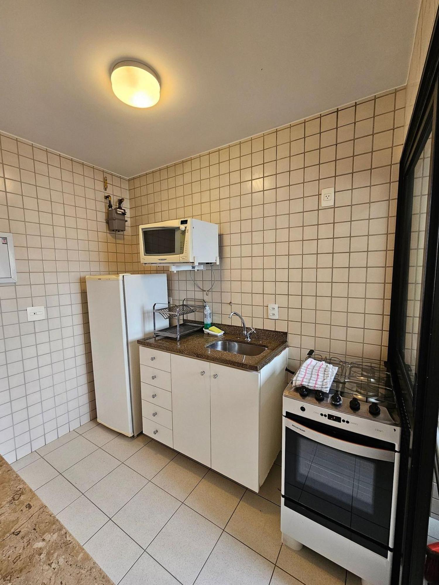 Flat Perto Metro/moema Apartamento São Paulo