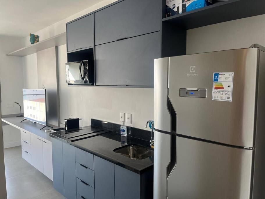 Moderno Prox Allianz Apartment
