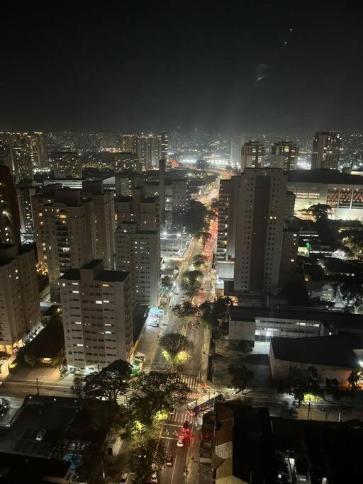 Moderno Prox Allianz Apartment