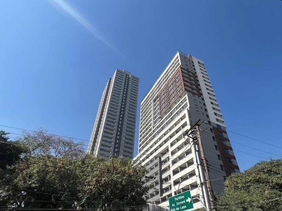 Moderno Prox Allianz Apartment