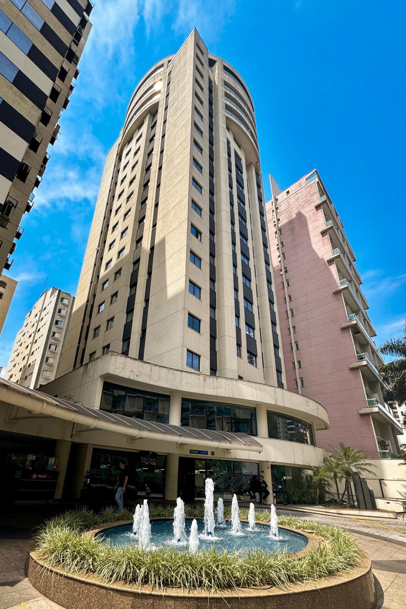 Flat Em Em Moema Apartamento São Paulo