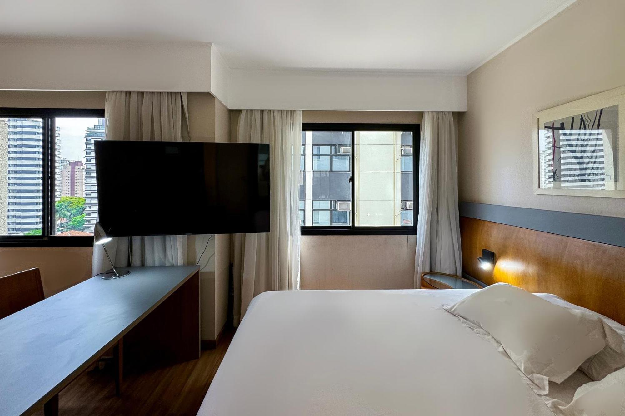 Flat Em Em Moema Apartamento São Paulo