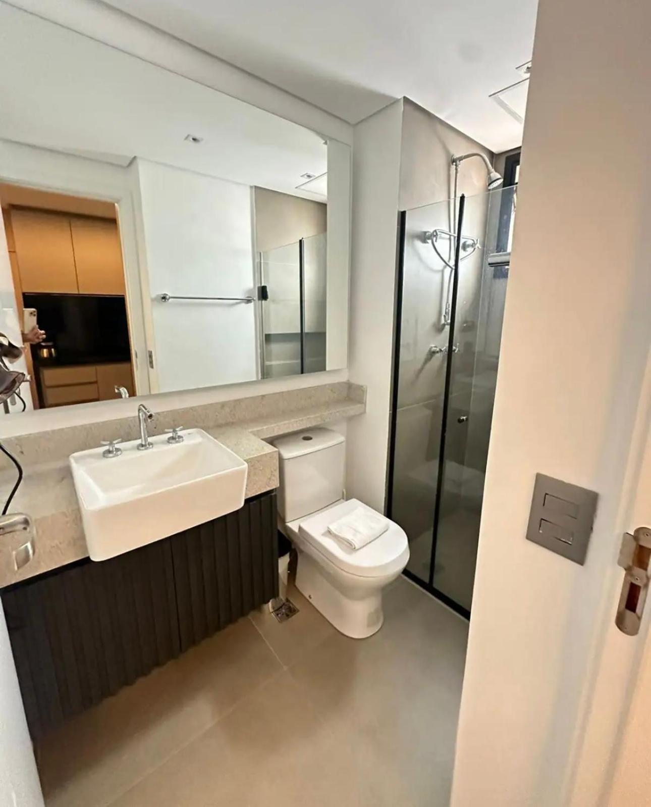 Apto Confortavel, Itaim Bibi, 65 *
