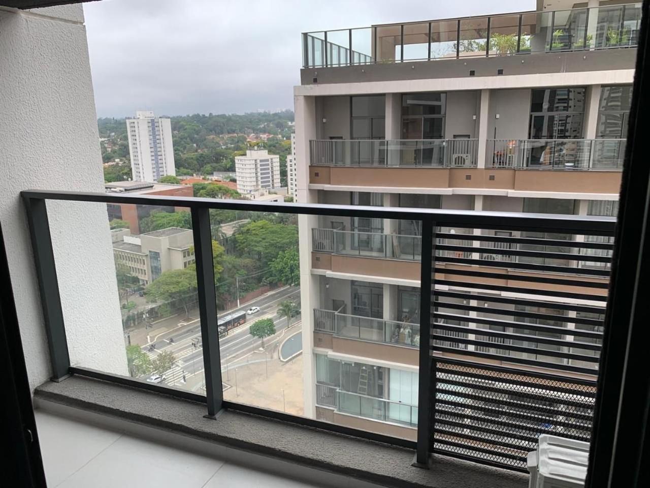 Get A Flat 1905 - Brooklin Apartment