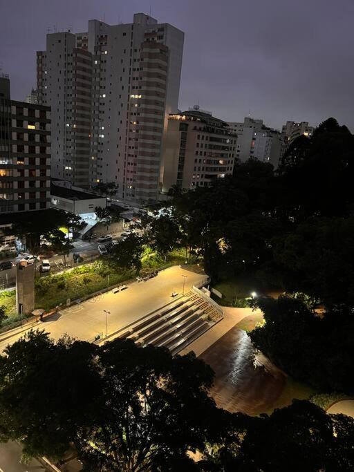 Apto Leve E Encantador Bem Na Augusta Apartamento