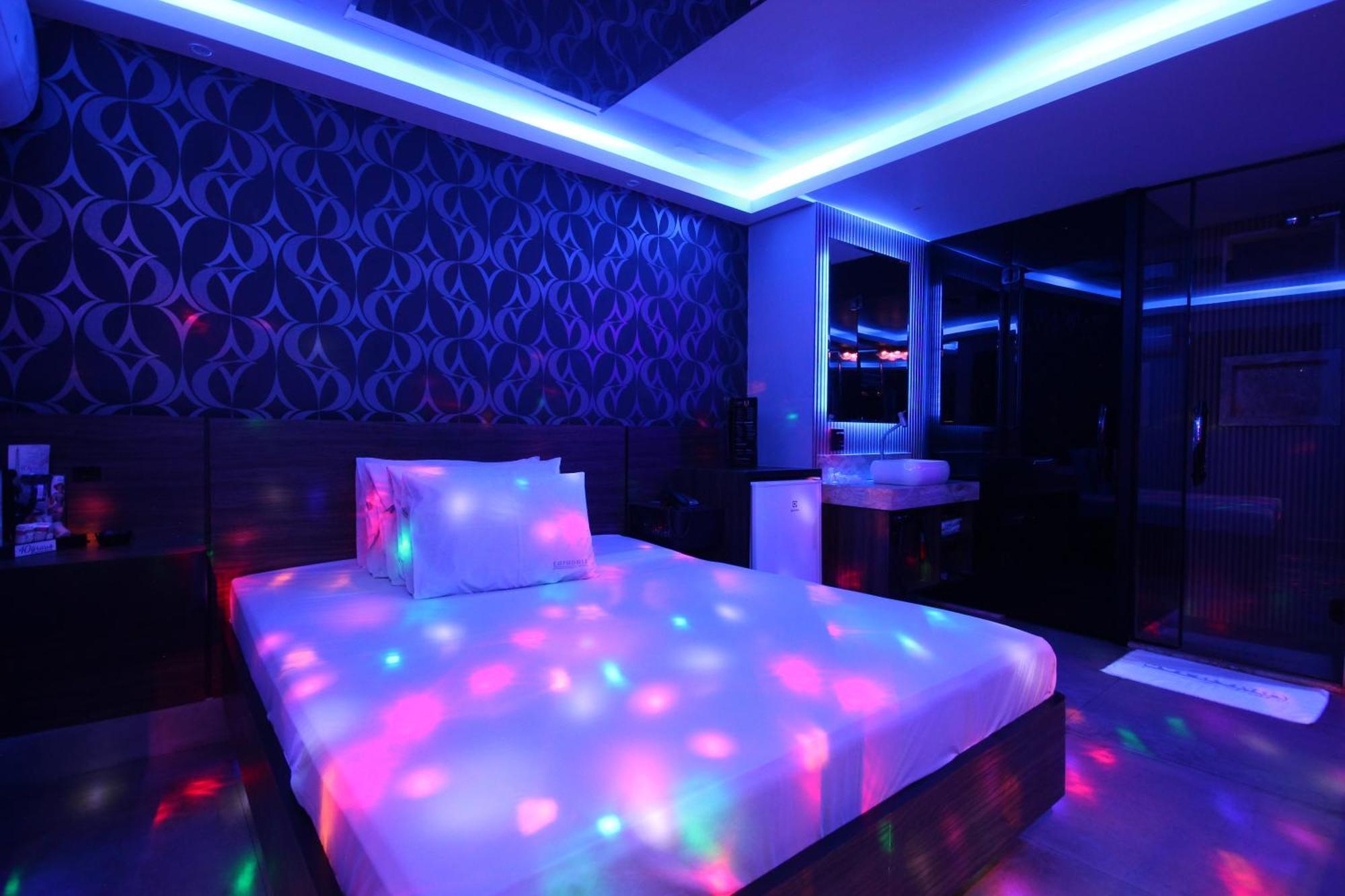 Euphoria Love hotel *