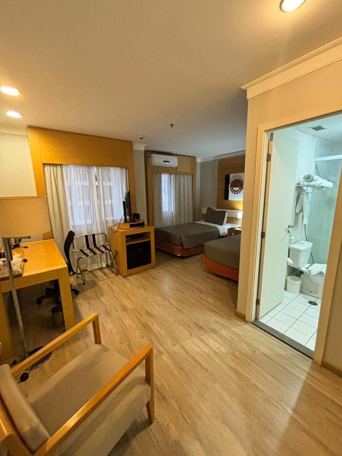 Apartamento Flat Nobil Em Frente Ao Aeroporto Congonhas Gratis Garagem 914