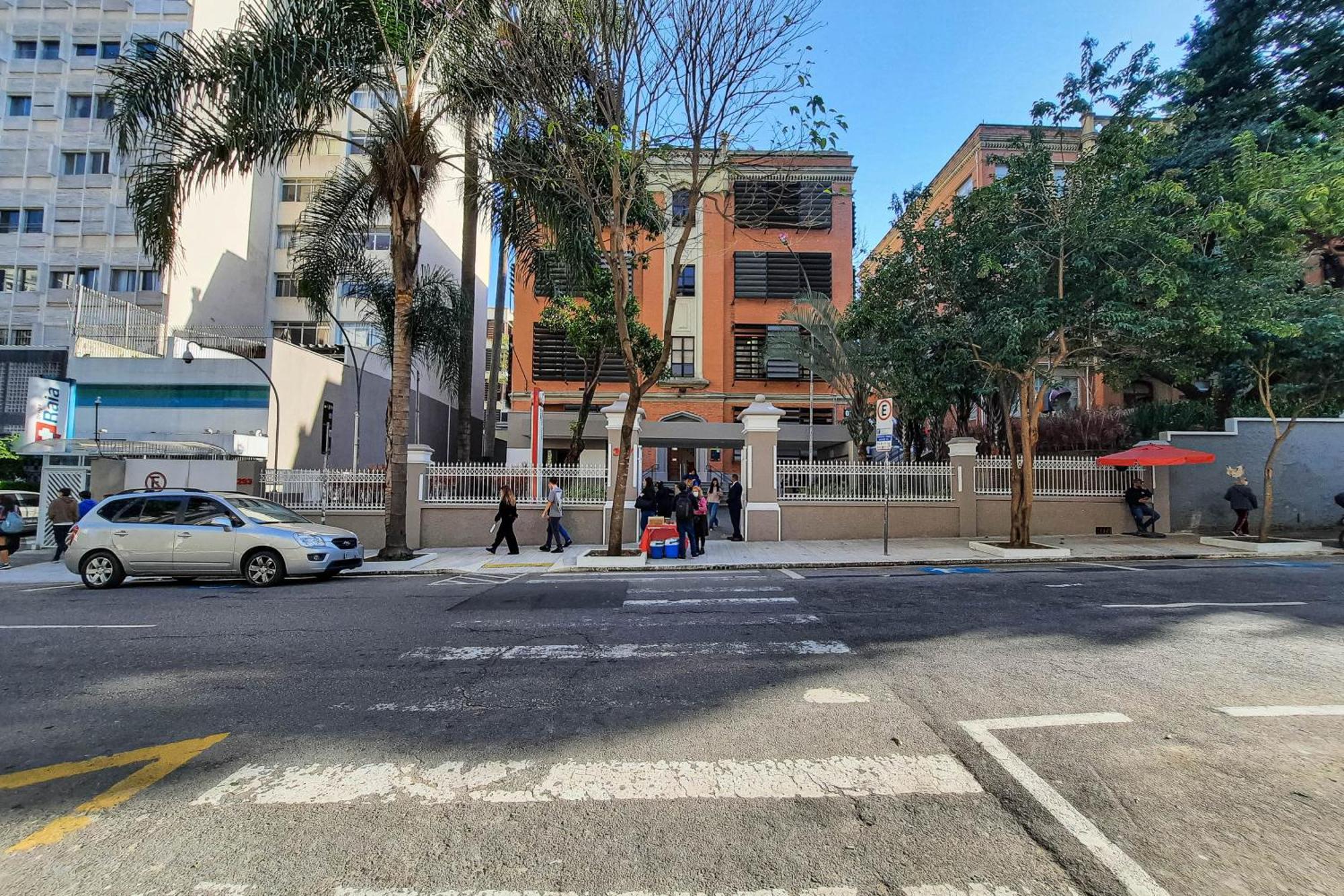 Predio Completo Na Consolacao Com Piscina No Rooftop - Share Consolacao